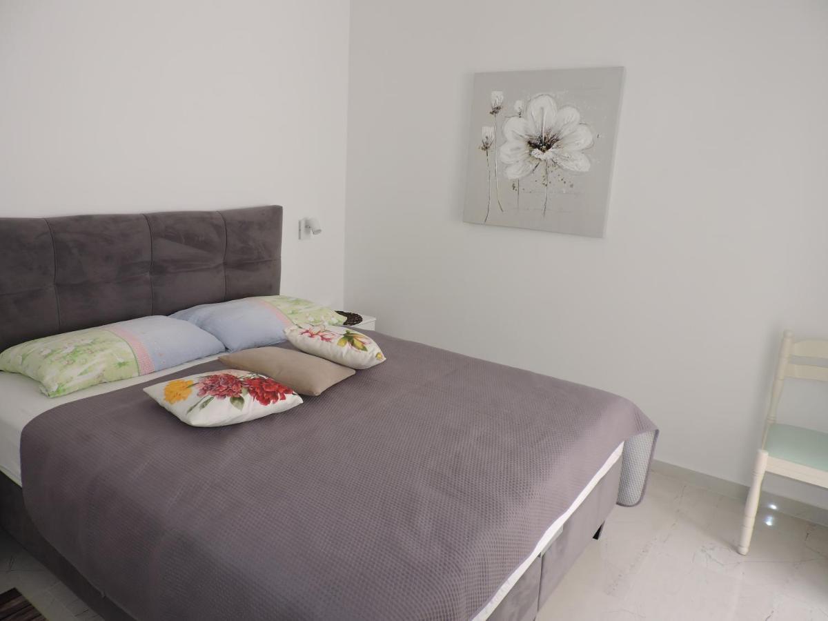 Berat Apartment Vodnjan Eksteriør bilde